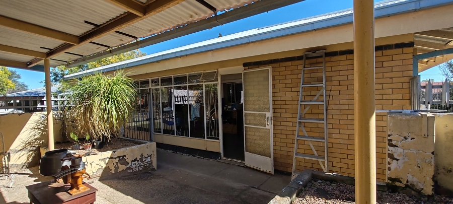 5 Bedroom Property for Sale in Vredefort Free State